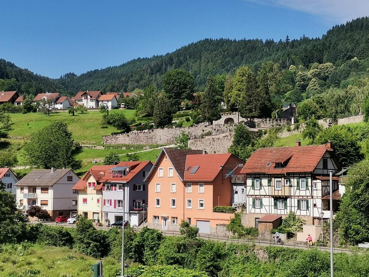 Hotel Gruener Baum - Hotel Im Murgtal, Schwarzwald Weisenbach Exteriör bild