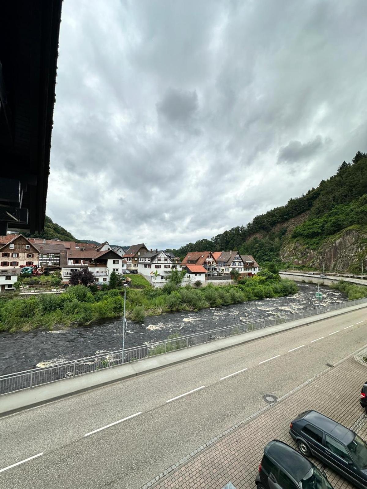 Hotel Gruener Baum - Hotel Im Murgtal, Schwarzwald Weisenbach Exteriör bild