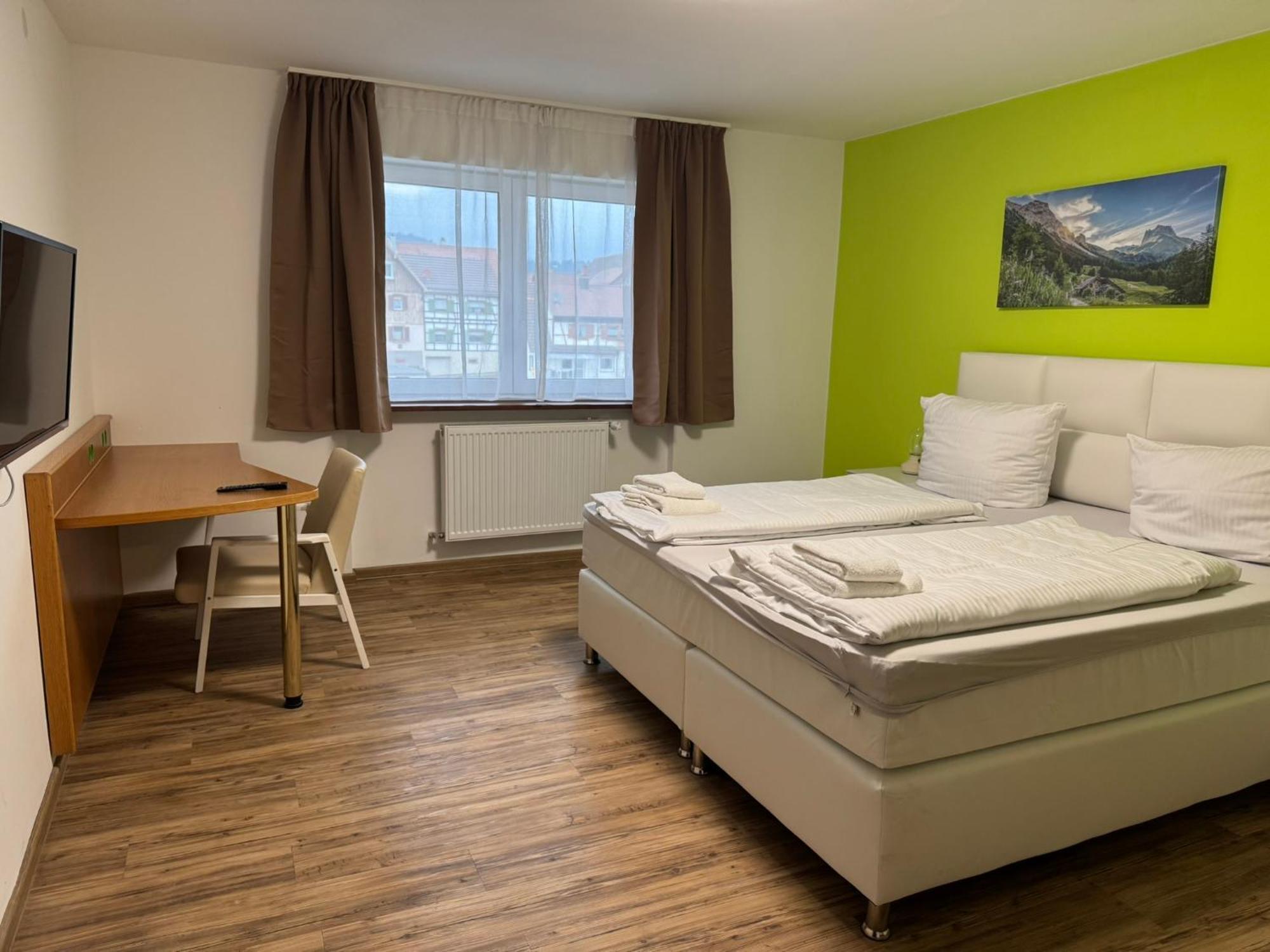 Hotel Gruener Baum - Hotel Im Murgtal, Schwarzwald Weisenbach Exteriör bild