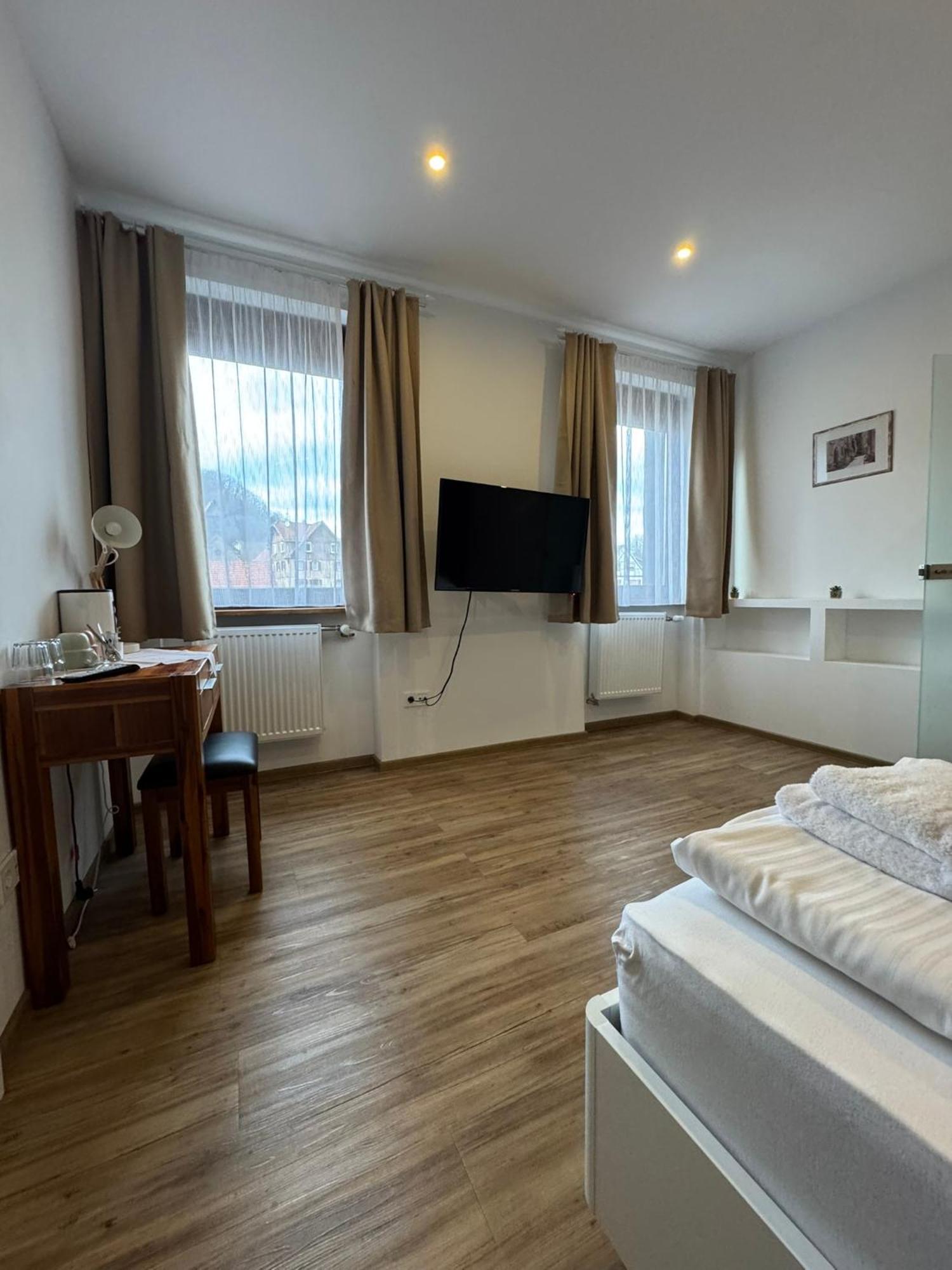 Hotel Gruener Baum - Hotel Im Murgtal, Schwarzwald Weisenbach Exteriör bild